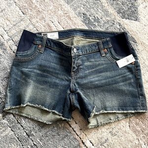 NWT Gap Denim Maternity Shorts